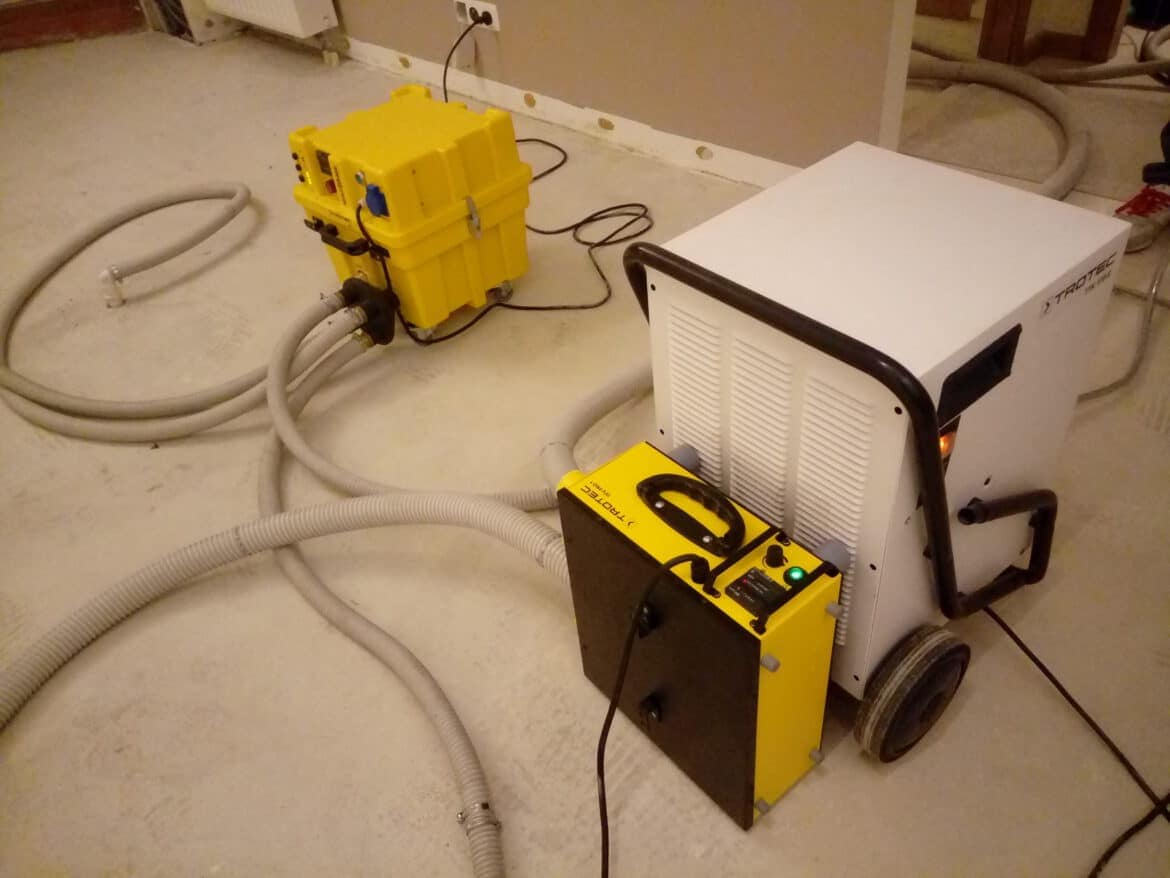 Wynajem osuszaczy – jaki jest koszt? Wynajem osuszaczy - jaki jest koszt?