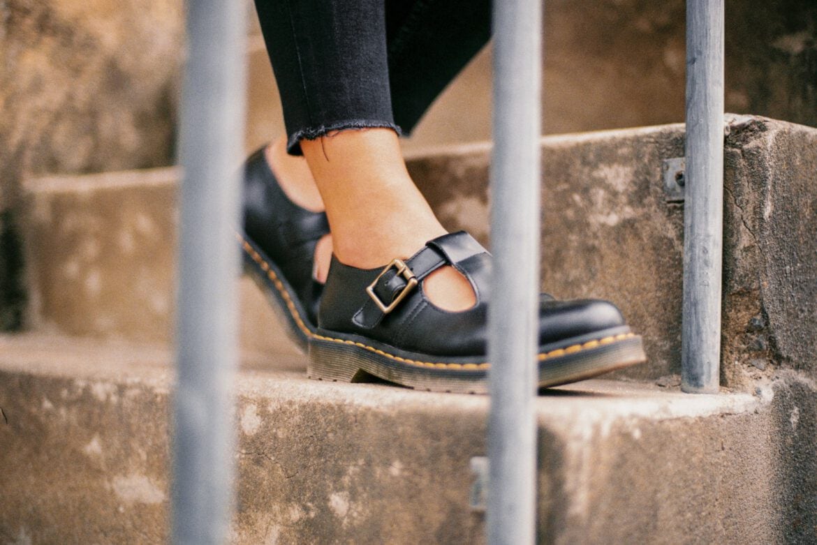 Półbuty damskie – dlaczego warto je nosić?