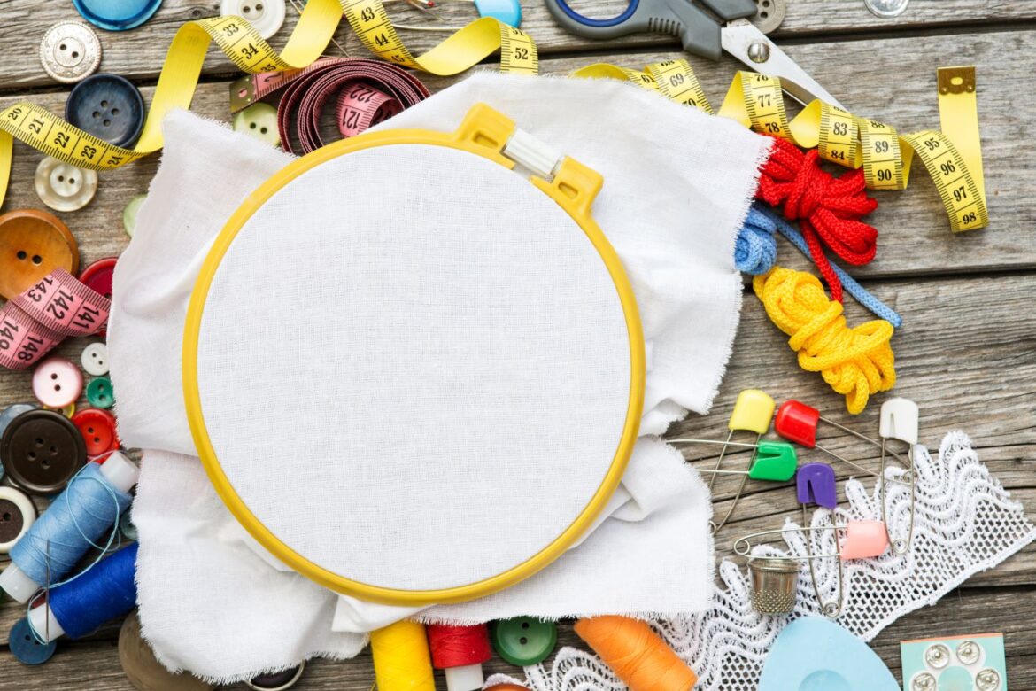 Czym są tamborki do haftowania i jak ich używać? Czym są tamborki do haftowania i jak ich używać?