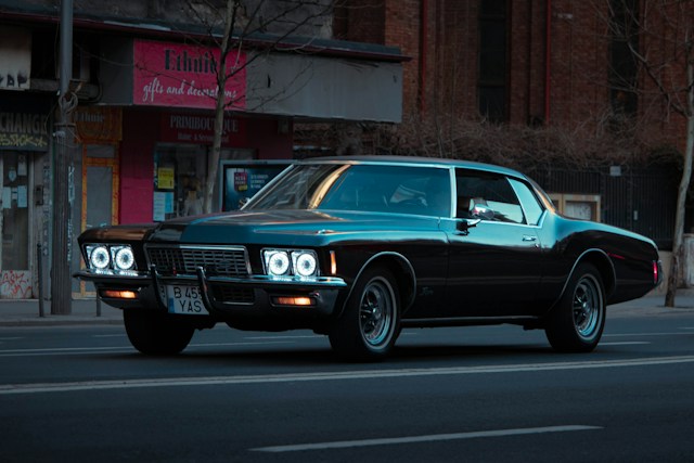 Koszt sprowadzenia auta z USA: Pełna analiza wydatków i opłat Koszt sprowadzenia auta z USA: Pełna analiza wydatków i opłat