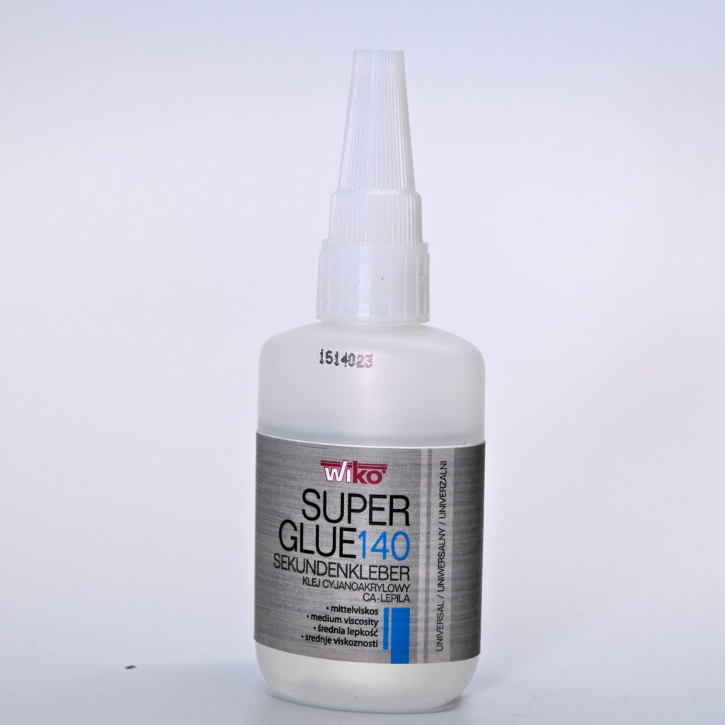 Kleje cyjanoakrylowe, super glue - czyli popularna kropelka