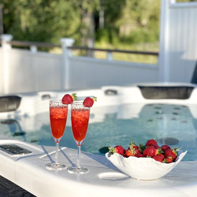 Jacuzzi zewnętrzne całoroczne vs. jacuzzi dmuchane