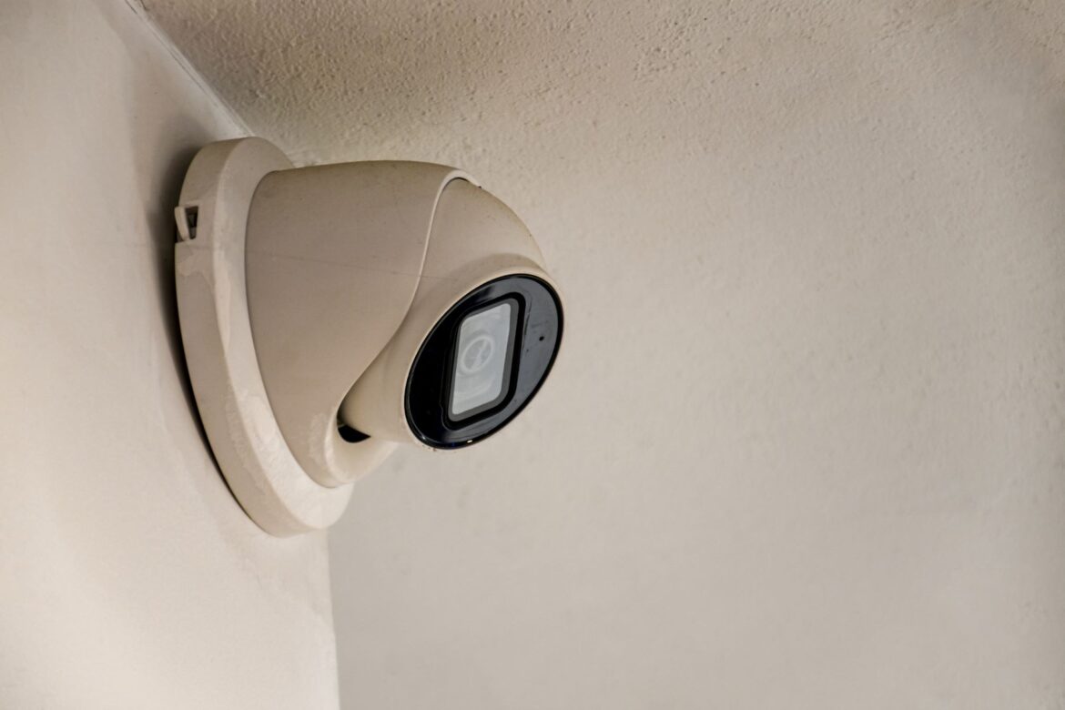 Bezpieczeństwo na najwyższym poziomie to priorytet, który stawia sobie firma Rufex Pro, oferując kompleksowe rozwiązania w zakresie montażu systemów alarmowych i kamer monitorujących. Bezpieczeństwo na najwyższym poziomie to priorytet, który stawia sobie firma Rufex Pro, oferując kompleksowe rozwiązania w zakresie montażu systemów alarmowych i kamer monitorujących.
