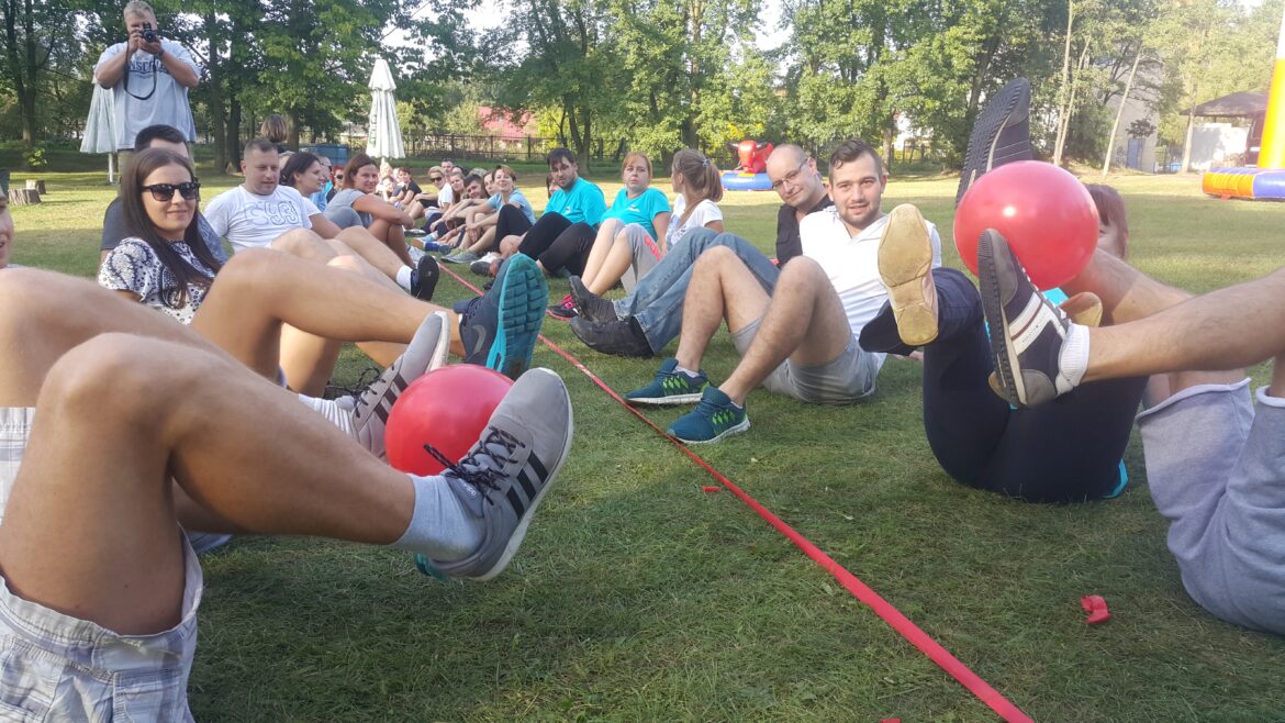 Jeśli kiedykolwiek zastanawialiście się, jak zorganizować idealną imprezę integracyjną, to ten artykuł jest dla Was! W Warszawie, centrum imprez integracyjnych