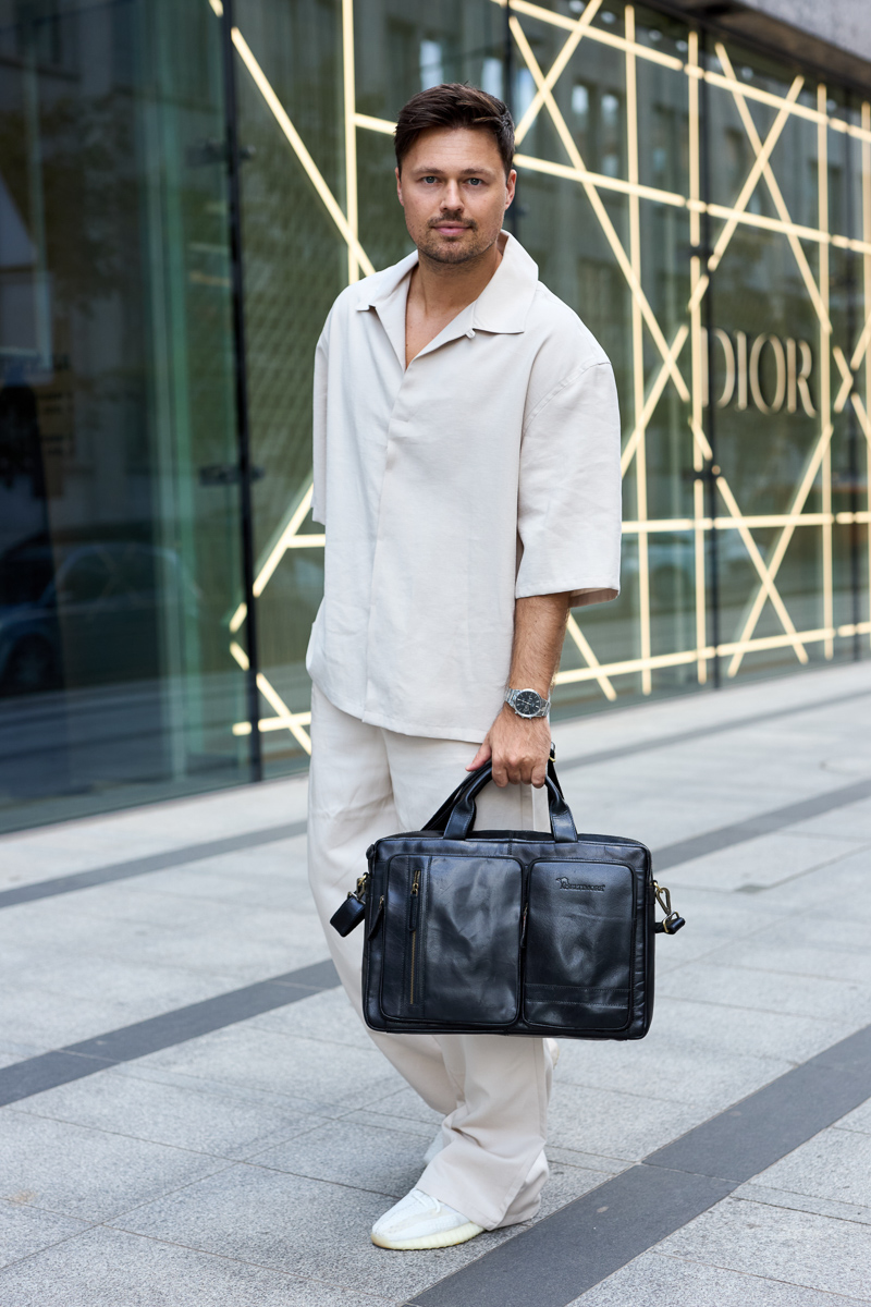 Sekret Trwałej Elegancji: Pożegnanie z Fast Fashion dzięki Skórzanej Galanterii Premium. Sekret Trwałej Elegancji: Pożegnanie z Fast Fashion dzięki Skórzanej Galanterii Premium.